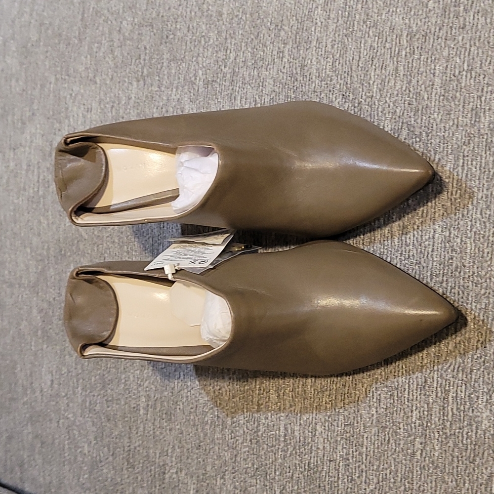Zara olive green stilleto heels.